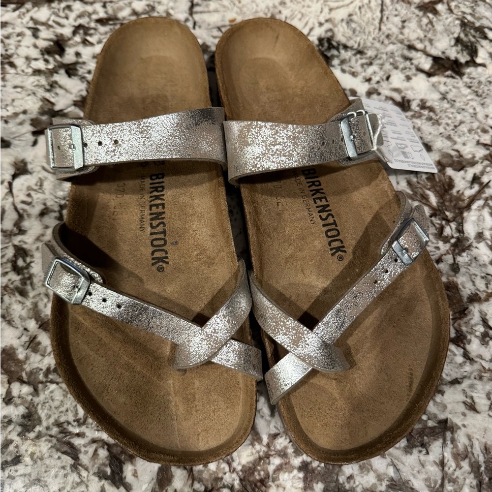 Birkenstock Sandals 🩶 - Picture 5 of 11
